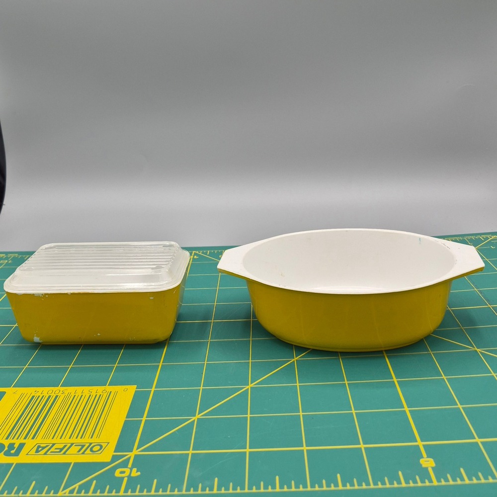 Vintage Banner Pyrex Toy Kitchen Yellow Casserole Refrigerator Dish Lid USA